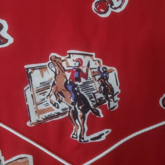 Panhandle Red Western Cowboy Rodeo Print Snap Front Vintage Top - Picture 7 of 10